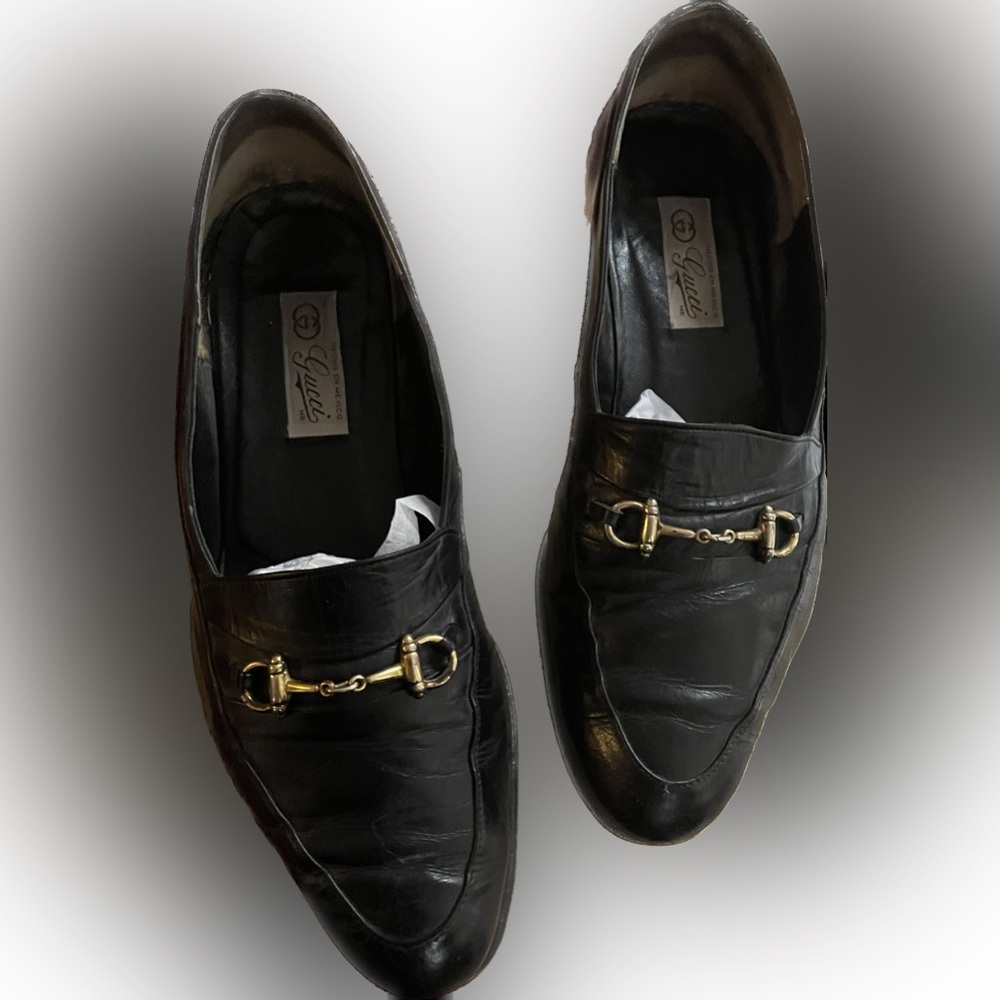 Gorgeous Gucci black Horsebit loafers for women size 11
